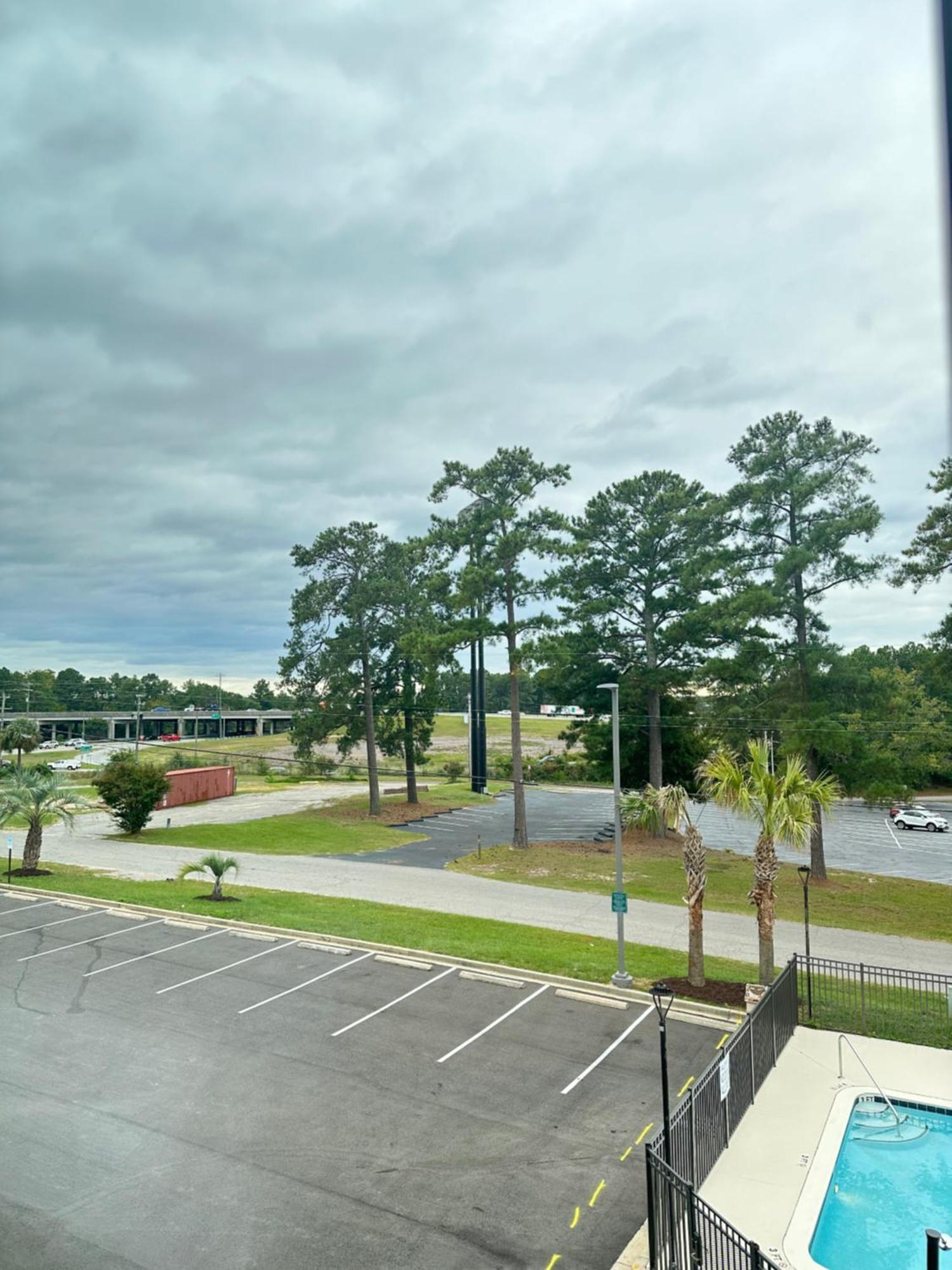 La Quinta Inn By Wyndham Columbia Ne Fort Jackson エクステリア 写真
